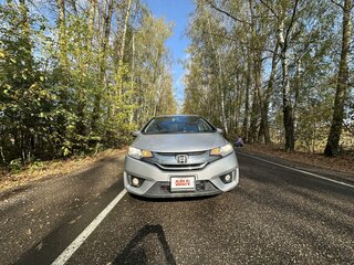 2015 Honda Fit III, серебристый, 850000 рублей, вид 1