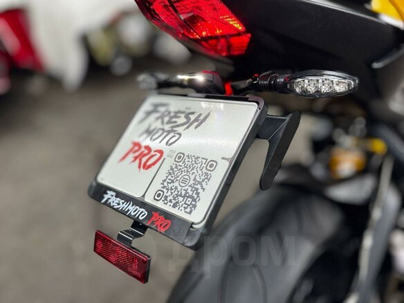 2023 Triumph Street Triple, жёлтый, 1170000 рублей - вид 23