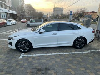 2022 Kia K5 III, белый, 2200000 рублей, вид 4