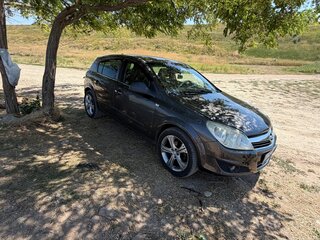 2010 Opel Astra H Рестайлинг, серый, 550000 рублей, вид 3