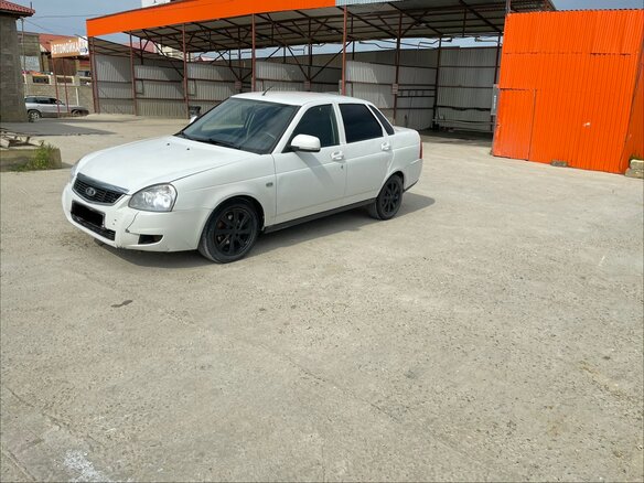 2014 Lada (ВАЗ) Priora I Рестайлинг, белый, 375000 рублей - вид 1
