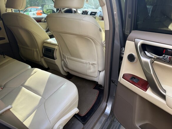 2010 Lexus GX 460 II, серый, 3100000 рублей - вид 10