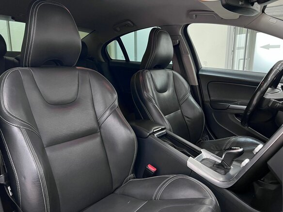 2016 Volvo S60 II Рестайлинг, серебристый, 1350000 рублей - вид 39