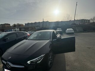 2019 Mercedes-Benz CLA 200 II (C118, X118), чёрный, 3300000 рублей, вид 4