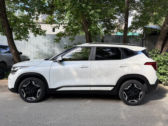 2022 Kia Seltos I Рестайлинг, белый, 3300000 рублей - вид 6