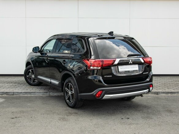 2018 Mitsubishi Outlander III Рестайлинг 2, чёрный - вид 1
