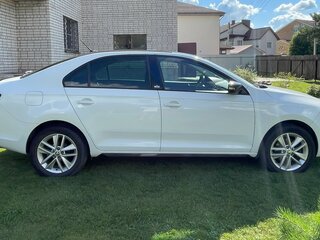 2017 Skoda Rapid I Рестайлинг, белый, 1400000 рублей, вид 4