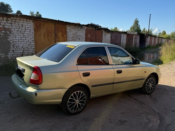 2001 Hyundai Accent II, серый, 230000 рублей - вид 2