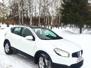 2010 Nissan Qashqai I Рестайлинг, белый, 1310000 рублей, вид 3