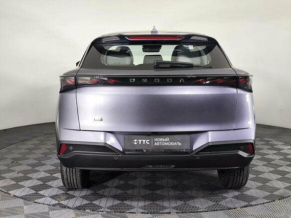 2024 Omoda C5 I Рестайлинг, серебристый - вид 3