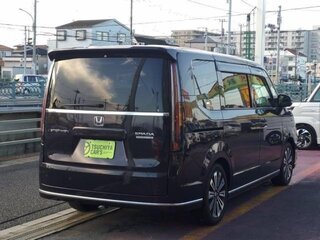 2022 Honda Stepwgn Spada VI, чёрный, 2300000 рублей, вид 5