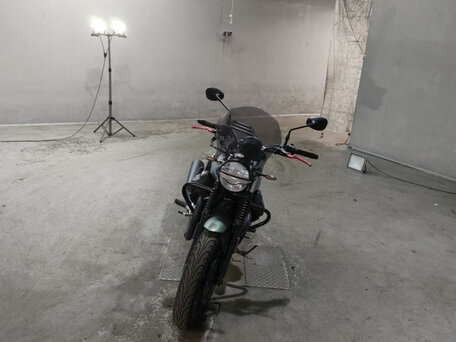 2022 Moto Guzzi V 7, серебристый, 550000 рублей, вид 2