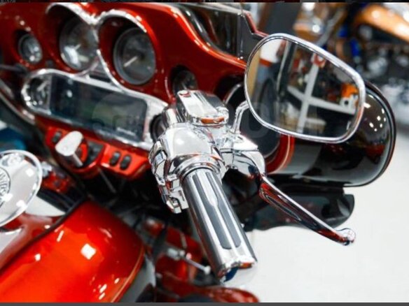 2011 Harley-Davidson Tri Glide, красный, 2700000 рублей - вид 9
