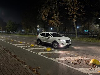 2017 Nissan Qashqai II Рестайлинг, белый, 1450000 рублей, вид 4