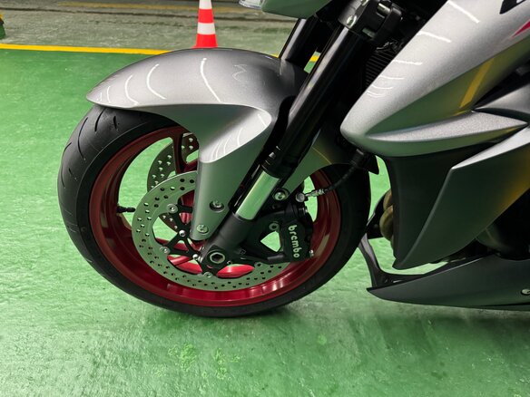 2020 Suzuki GSX-S 1000, серый, 995000 рублей - вид 25