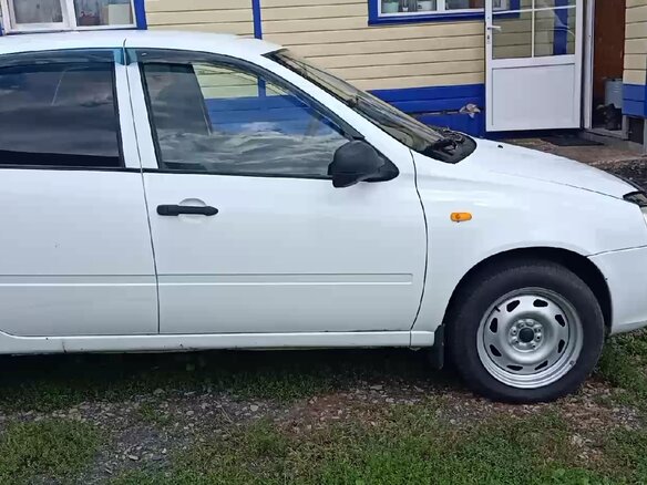 2010 Lada (ВАЗ) Kalina I, белый, 365000 рублей - вид 2