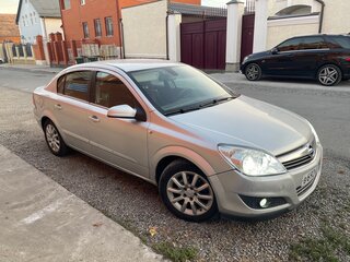 2008 Opel Astra H Рестайлинг, серебристый, 555555 рублей, вид 2