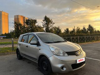2013 Nissan Note I Рестайлинг, серебристый, 515000 рублей, вид 5