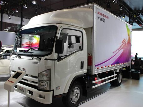2026 Isuzu ELF KV600, белый, 6400000 рублей, вид 2