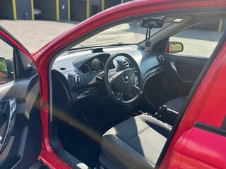 2006 Chevrolet Aveo I Рестайлинг, красный, 220000 рублей, вид 5