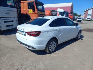 2025 Lada (ВАЗ) Vesta I Рестайлинг (NG), белый, 1233000 рублей, вид 3