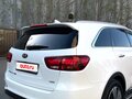 2019 Kia Sorento III Prime Рестайлинг, белый, 4400000 рублей - вид 1