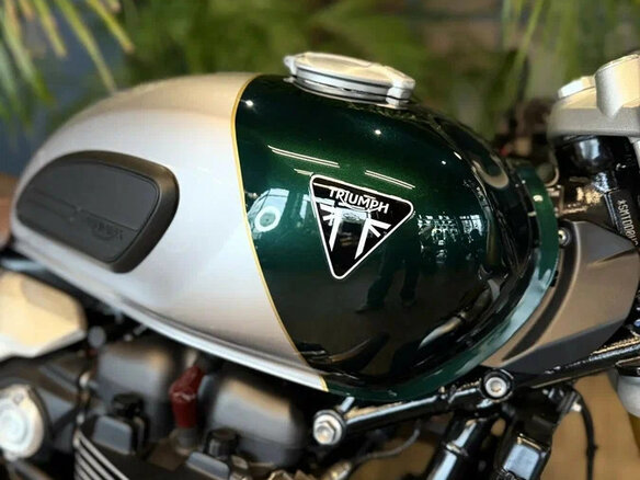 2026 Triumph Speed Twin, зелёный, 2560000 рублей - вид 10
