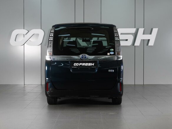2015 Toyota Voxy III (R80), зелёный - вид 3