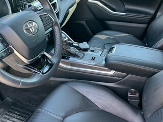 2025 Toyota Highlander IV (XU70), белый, 5500000 рублей, вид 3