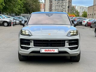 2025 Porsche Cayenne GTS Coupé III Рестайлинг, серый, 21900000 рублей, вид 2