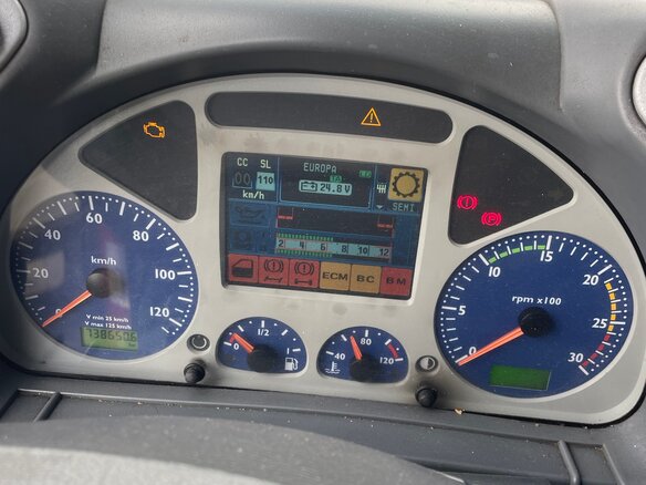 2008 Iveco Stralis, красный, 1450000 рублей - вид 7