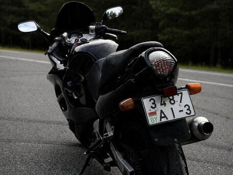 2002 Suzuki GSX 750F Katana, чёрный, 227957 рублей, вид 3