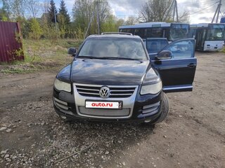 2008 Volkswagen Touareg I Рестайлинг, чёрный, 1600000 рублей, вид 2