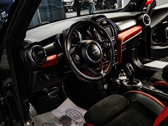 2019 Mini Hatch JCW III (F55/F56) Рестайлинг, зелёный, 2500000 рублей - вид 9