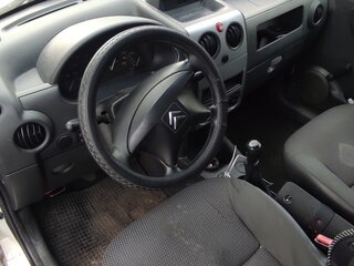 2010 Citroen Berlingo I Рестайлинг, белый, 550000 рублей, вид 5