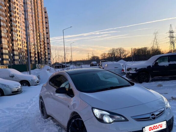 2013 Opel Astra GTC J Рестайлинг, белый, 1000000 рублей - вид 10