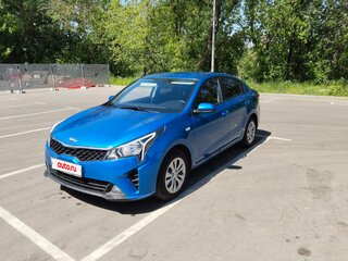 2021 Kia Rio IV Рестайлинг, синий, 1350000 рублей, вид 3