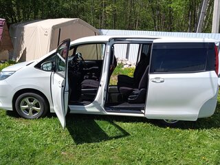 2016 Toyota Noah III (R80), белый, 2199000 рублей, вид 4