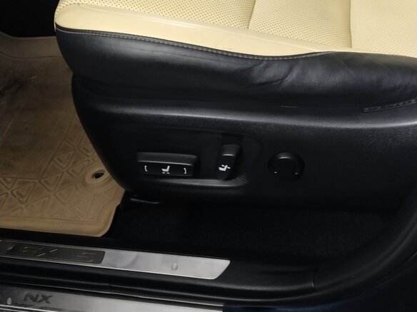 2015 Lexus NX 300h I, синий, 2800000 рублей - вид 19