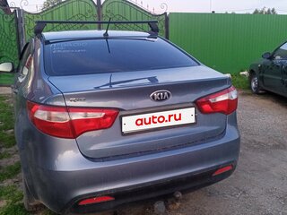 2013 Kia Rio 5-speed III, голубой, 750000 рублей, вид 2