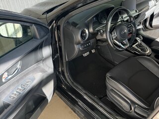 2020 Kia Forte III, чёрный, 1600000 рублей, вид 5