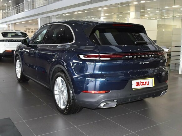 2025 Porsche Cayenne Coupé III Рестайлинг, синий, 15912000 рублей - вид 5