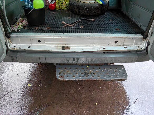 2007 Ford Transit, серебристый, 1150000 рублей - вид 3