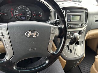 2016 Hyundai H-1 II Рестайлинг, чёрный, 2200000 рублей, вид 5