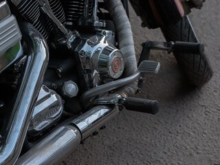 2008 Harley-Davidson Dyna Low Rider, золотистый, 900000 рублей, вид 4