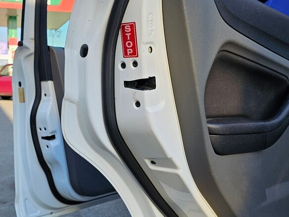 2008 Ford Focus II Рестайлинг, белый, 660000 рублей - вид 16