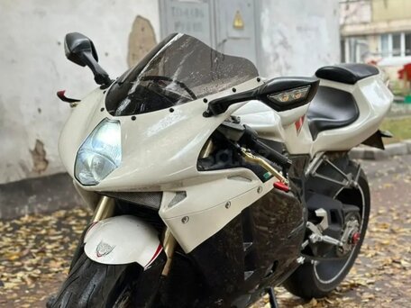 2015 MV Agusta F4 1000, белый, 1500000 рублей, вид 5
