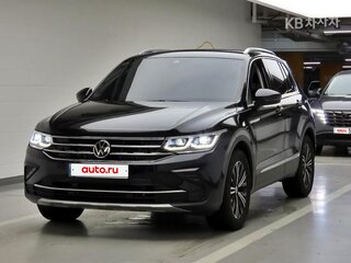 2021 Volkswagen Tiguan II Рестайлинг, чёрный, 2460020 рублей, вид 1