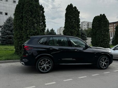 2026 BMW X5 Long 30Li IV (G05/G18) Рестайлинг, чёрный, 9185000 рублей, вид 3