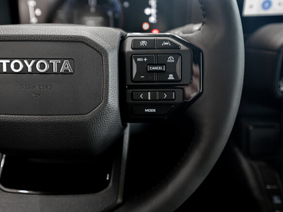 2025 Toyota Land Cruiser Prado 250 Series, белый - вид 25